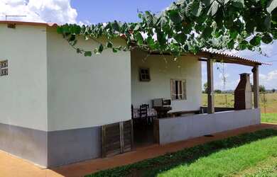 Imagem: A chácara possui 20000m² de Área e está localizado em Luizote