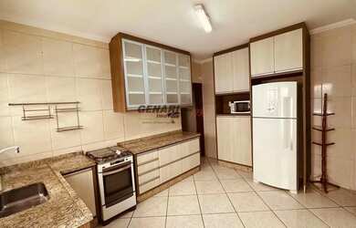 Imagem: A casa possui 2 Dormitórios, 2 Banheiros, 2 Vagas na garagem