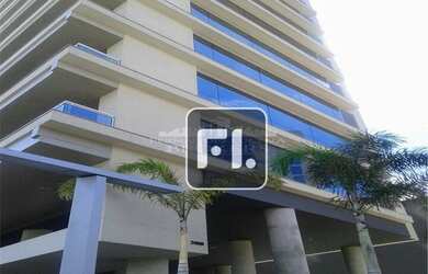 Imagem: O depósito possui 3 Vagas na garagem, 92m² de Área e está