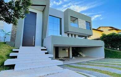 Imagem: A casa possui 5 Dormitórios, 5 Banheiros, 5 Vagas na garagem