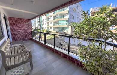 Imagem 1: Apartamento amplo na Praia de Bacutia à poucos metros do mar