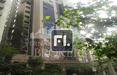 Imagem: O depósito possui 3 Vagas na garagem, 90m² de Área e está