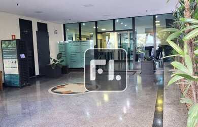 Imagem: O depósito possui 2 Vagas na garagem e 93m² de Área e está