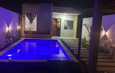 Imagem: A casa em condomínio possui 3 Dormitórios, 1 Banheiro, 1 Vaga