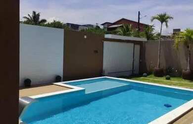 Imagem: A casa em condomínio possui 4 Dormitórios, 3 Banheiros, 5