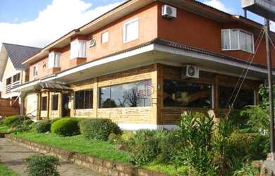 Imagem: O depósito possui 3 Vagas na garagem, 504m² de Área e está