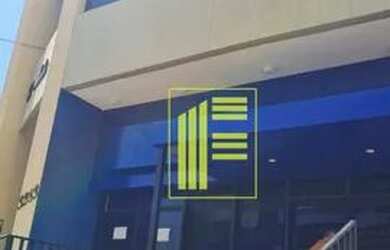 Imagem: O depósito possui 3 Vagas na garagem e 360m² de Área e está