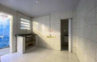 Imagem: A casa possui 1 Dormitório, 1 Banheiro, 2 Vagas na garagem