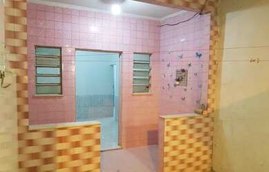 Imagem: A casa possui 2 Dormitórios, 2 Banheiros e está localizado