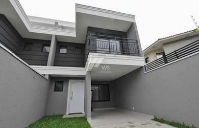 Imagem: A casa possui 3 Dormitórios, 3 Banheiros, 2 Vagas na garagem