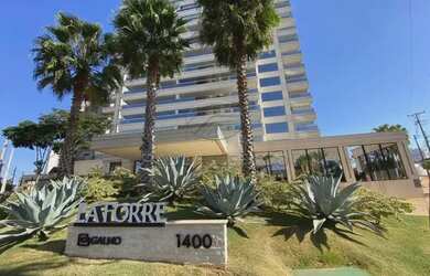 Imagem: O apartamento possui 4 Dormitórios, 5 Banheiros, 4 Vagas na