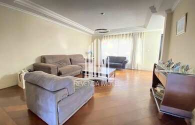 Imagem: A casa em condomínio possui 4 Dormitórios, 5 Banheiros, 5