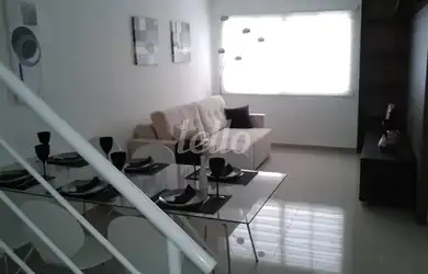 Imagem: A casa possui 3 Dormitórios, 2 Banheiros, 2 Vagas na garagem