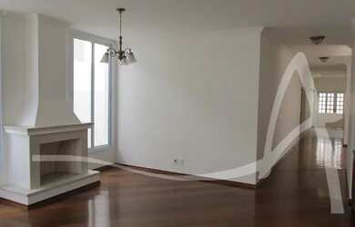 Imagem: A casa em condomínio possui 4 Dormitórios, 4 Banheiros, 3