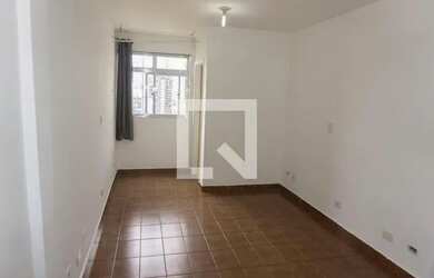 Imagem: O studio possui 1 Dormitório, 1 Banheiro e 33m² de Área e