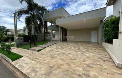 Imagem: A casa em condomínio possui 3 Dormitórios, 5 Banheiros, 2