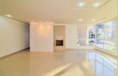 Imagem 3: CASA EM CONDOMÍNIO - 354M² - 4 QUARTOS SENDO 2 SUÍTES - 02 VAGAS - SANTA FELICIDADE