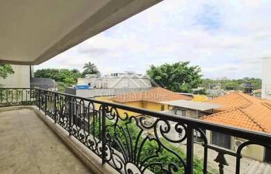 Imagem: O apartamento possui 4 Dormitórios, 5 Banheiros, 5 Vagas na