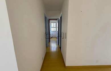 Imagem: O apartamento possui 3 Dormitórios, 1 Banheiro, 1 Vaga na garagem