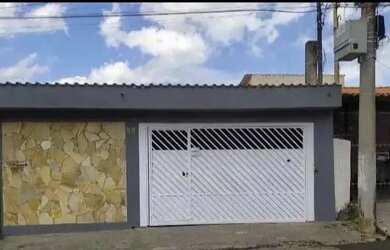 Imagem: A casa possui 2 Dormitórios, 2 Banheiros, 1 Vaga na garagem