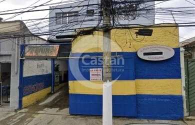 Imagem: O depósito possui 5 Vagas na garagem, 498m² de Área e está