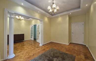 Imagem: O apartamento possui 3 Dormitórios, 2 Banheiros, 100m² de