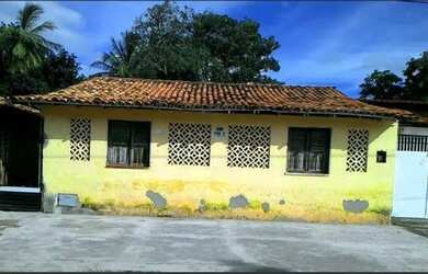 Imagem: A casa possui 3 Dormitórios, 1 Banheiro, 870m² de Área e