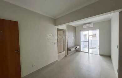 Imagem: O apartamento possui 2 Dormitórios, 2 Banheiros, 2 Vagas na