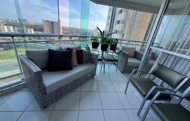 Imagem: O apartamento possui 3 Dormitórios, 5 Banheiros, 2 Vagas na