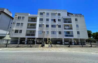 Imagem: O apartamento possui 3 Dormitórios, 1 Banheiro, 1 Vaga na garagem