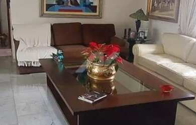 Imagem: A casa em condomínio possui 4 Dormitórios, 5 Banheiros, 5