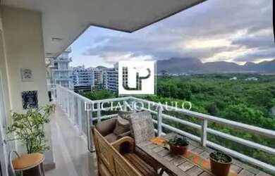 Imagem: O apartamento possui 3 Dormitórios, 3 Banheiros, 2 Vagas na