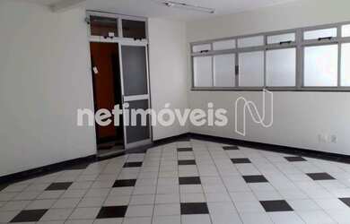 Imagem: O depósito possui 43m² de Área e está localizado em Funcionários