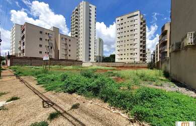 Imagem: O depósito possui 1.413m² de Área e está localizado em