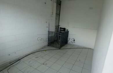 Imagem 11: Galpão/Depósito/Armazém para aluguel e venda possui 2450 metros quadrados