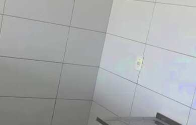 Imagem: A casa possui 1 Dormitório, 1 Banheiro, 1 Vaga na garagem