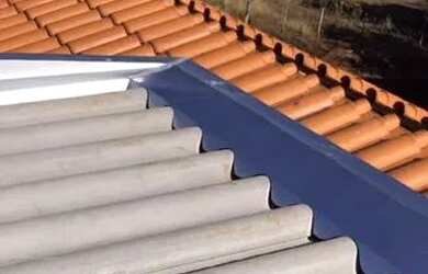 Imagem: O depósito possui 1 Vaga na garagem, 51m² de Área e está