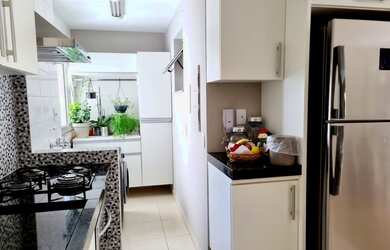 Imagem: O apartamento possui 3 Dormitórios, 2 Banheiros, 2 Vagas na