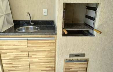 Imagem: O apartamento possui 3 Dormitórios, 2 Banheiros, 2 Vagas na