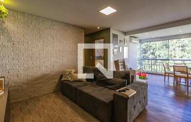 Imagem: O apartamento possui 3 Dormitórios, 2 Banheiros, 2 Vagas na