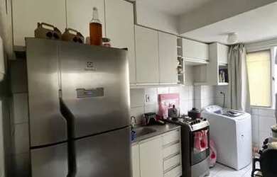 Imagem: O apartamento possui 2 Dormitórios, 1 Banheiro, 1 Vaga na garagem