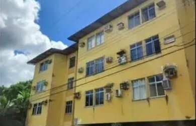 Imagem 2: //Vendo apartamento térreo no Conjunto dos Jornalistas em frente à Fametro