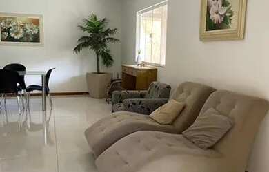 Imagem 3: Casa em lindo Sitio. 2.800m² de Área, 5 Vagas na garageme3 Dormitórios