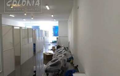 Imagem: O apartamento possui 1 Dormitório, 2 Banheiros, 232m² de Área