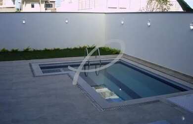 Imagem: A casa em condomínio possui 3 Dormitórios, 5 Banheiros, 5