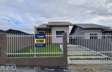 Imagem: A casa possui 2 Dormitórios, 1 Banheiro, 50m² de Área e