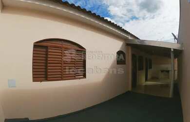 Imagem: A casa possui 1 Dormitório, 1 Banheiro, 2 Vagas na garagem