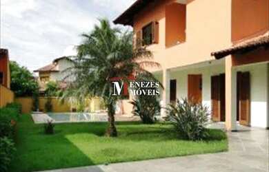 Imagem: A casa em condomínio possui 4 Dormitórios, 3 Banheiros, 4