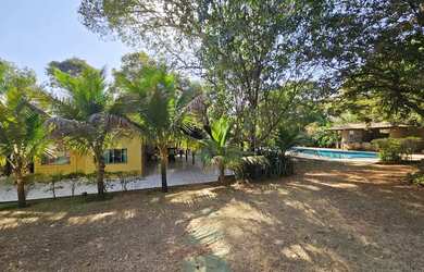 Imagem: A chácara possui 14.000m² de Área e está localizado em