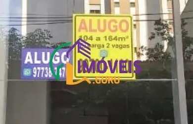 Imagem: O depósito possui 2 Vagas na garagem e 104m² de Área e está